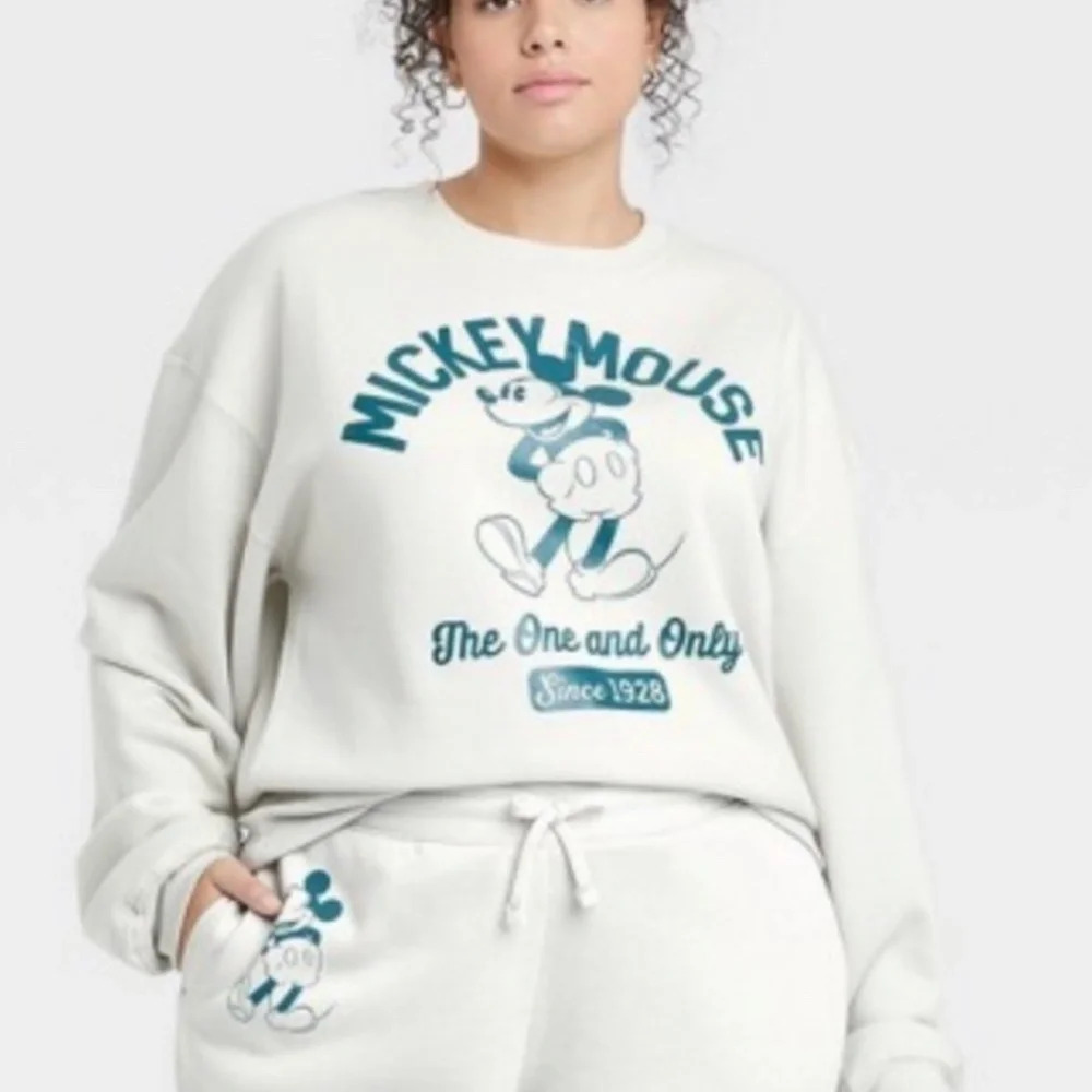 Rue21 Mickey Mouse cropped Gray Medium Sweatshirt - Cartoon